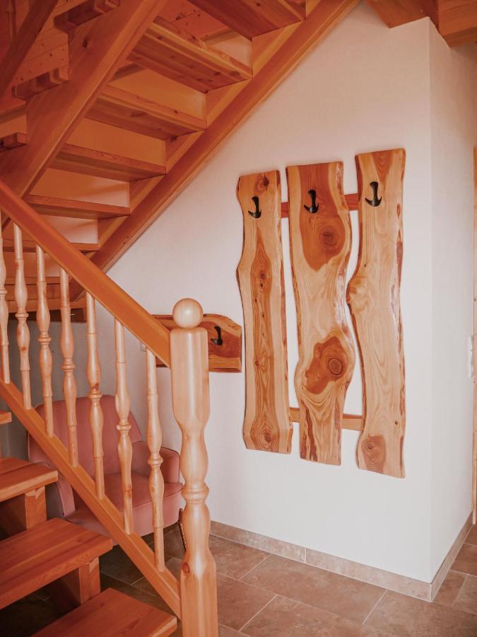 Hochleben-Chalets Am Erlebnisbauernhof Steinerhof Liebenfels Luaran gambar