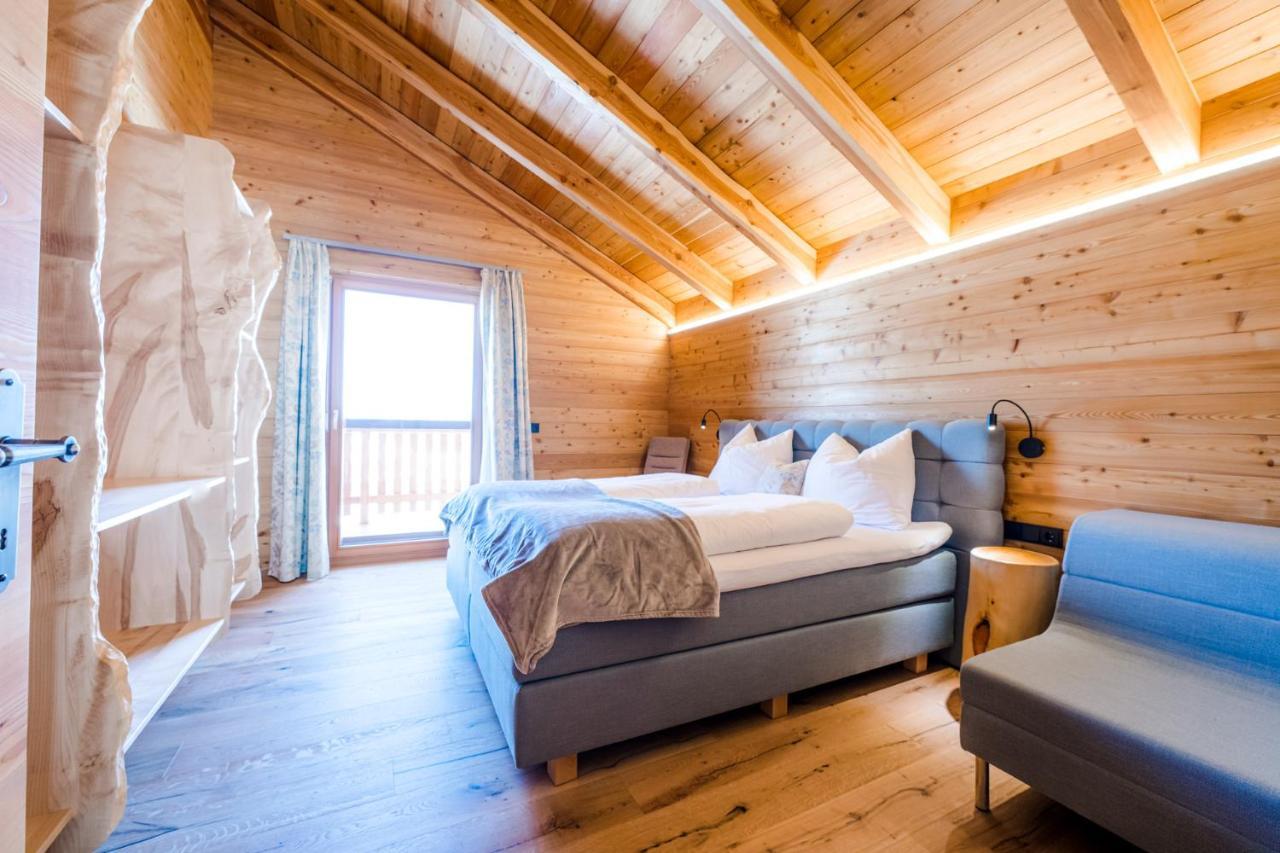 Hochleben-Chalets Am Erlebnisbauernhof Steinerhof Liebenfels Luaran gambar