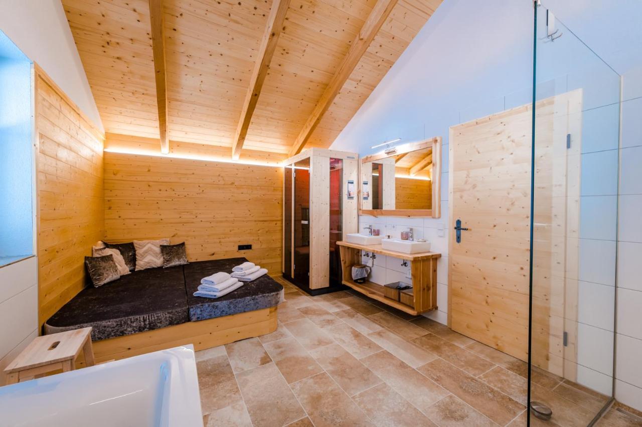 Hochleben-Chalets Am Erlebnisbauernhof Steinerhof Liebenfels Luaran gambar
