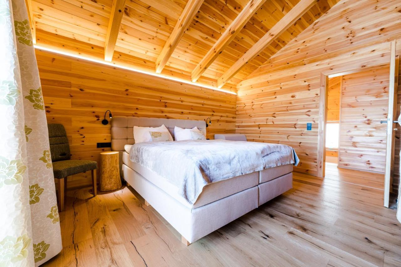 Hochleben-Chalets Am Erlebnisbauernhof Steinerhof Liebenfels Luaran gambar